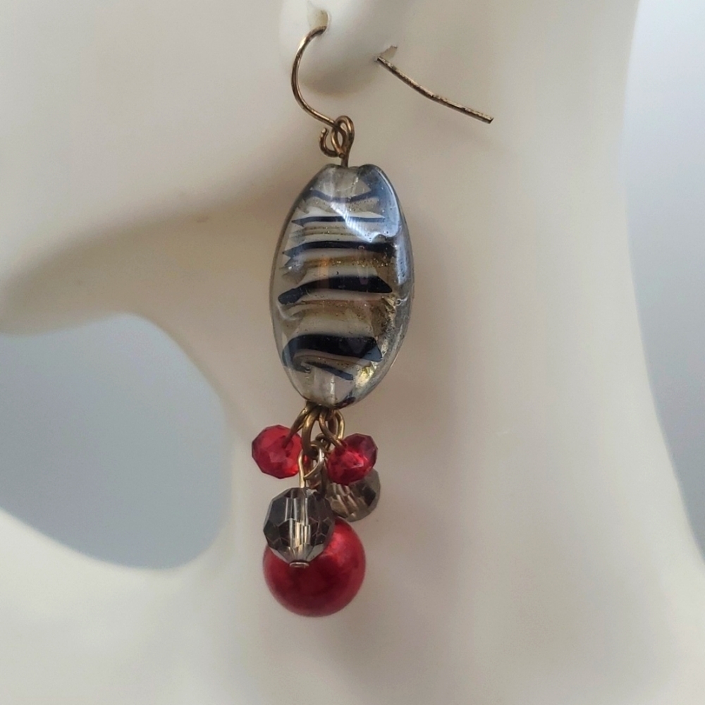 Artisan Hand-blown‎ glass earrings E171